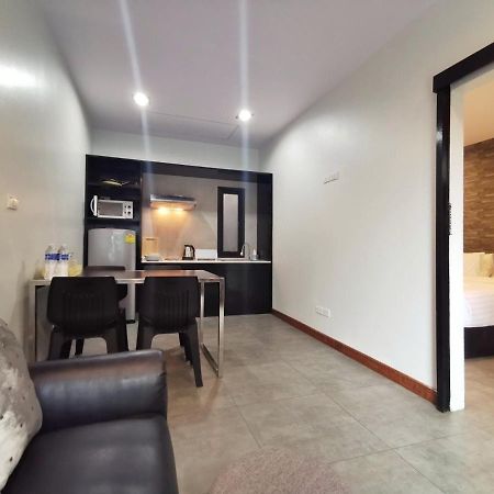 Pamoni Hotel Csaveng-part Kültér fotó