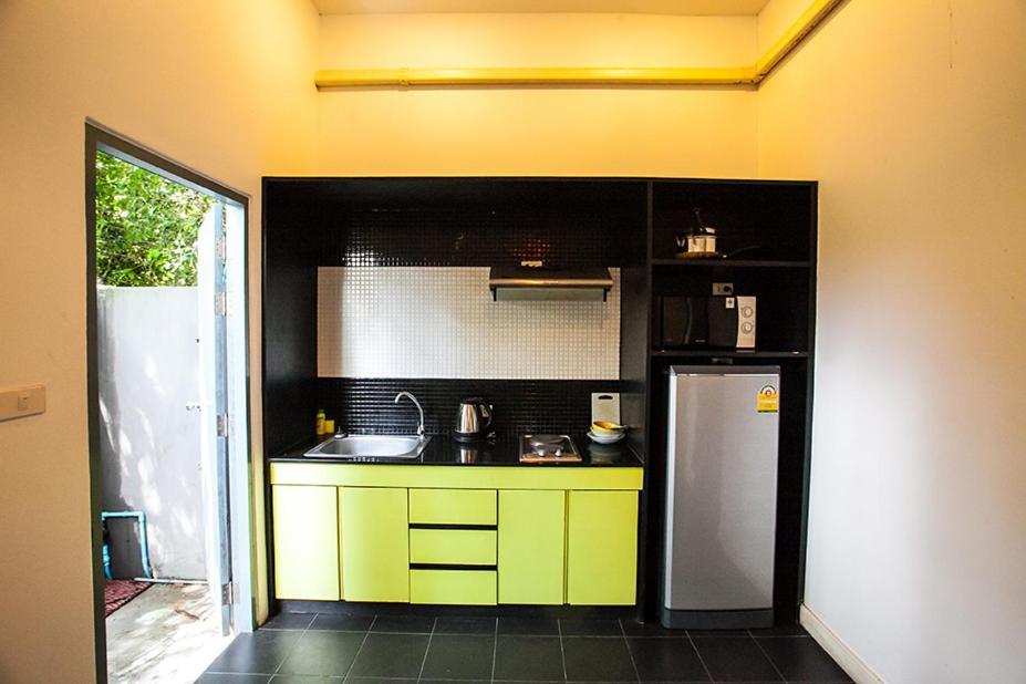 Pamoni Hotel Csaveng-part Kültér fotó