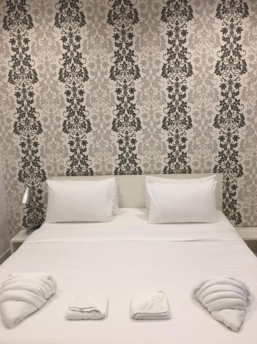 Pamoni Hotel Csaveng-part Kültér fotó