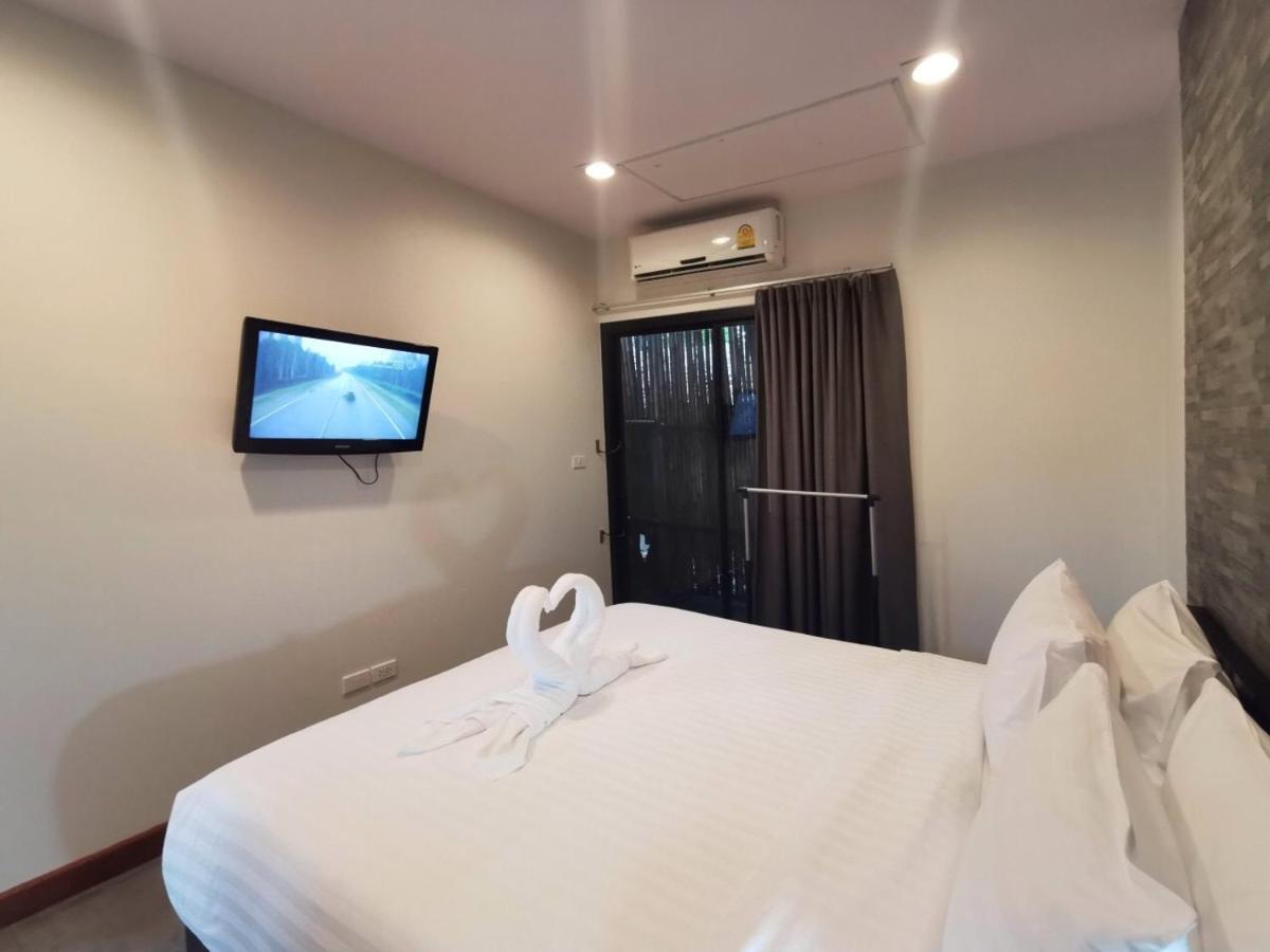 Pamoni Hotel Csaveng-part Kültér fotó