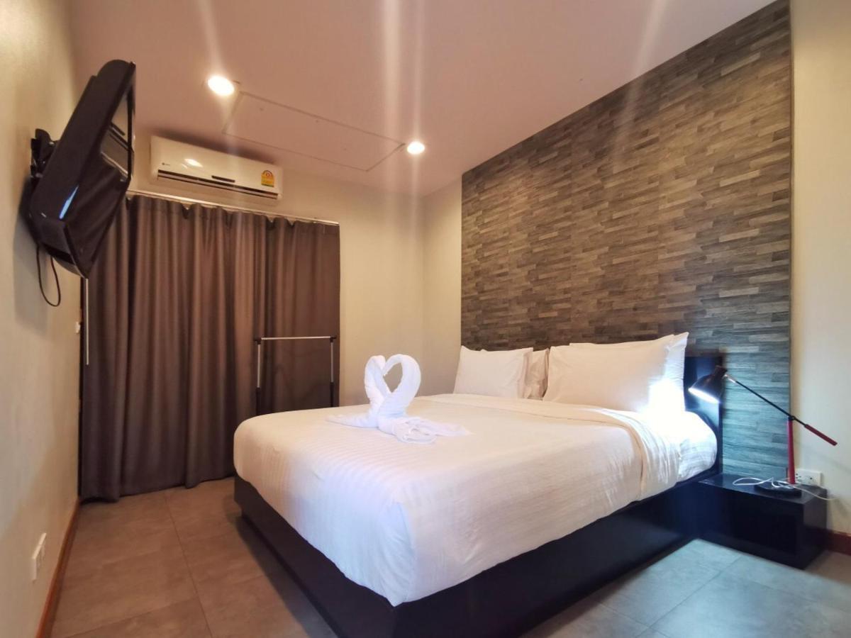 Pamoni Hotel Csaveng-part Kültér fotó