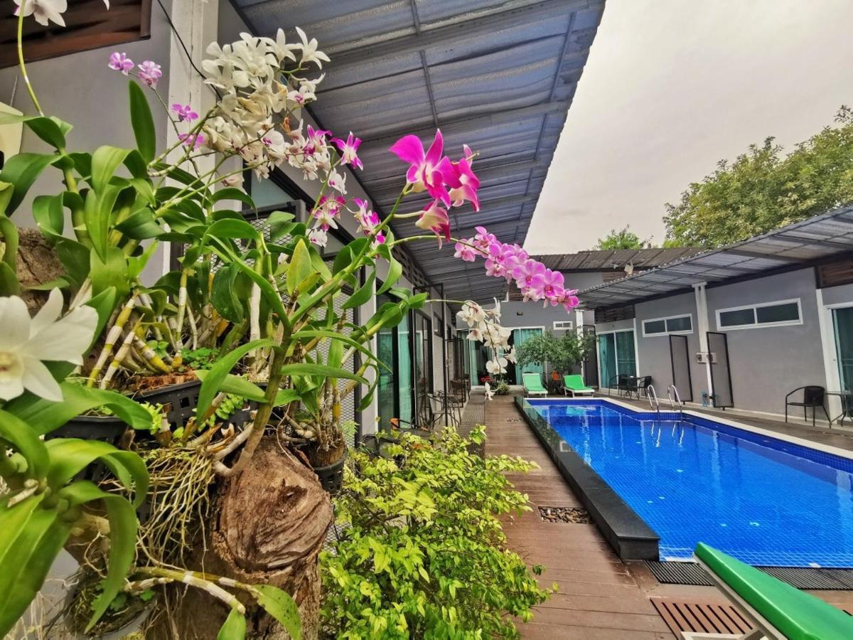 Pamoni Hotel Csaveng-part Kültér fotó